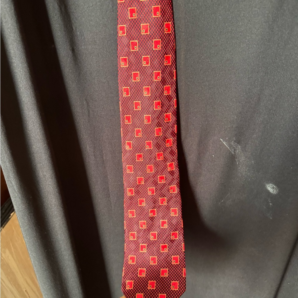 Brioni Red and Gold Geometric Men's Tie